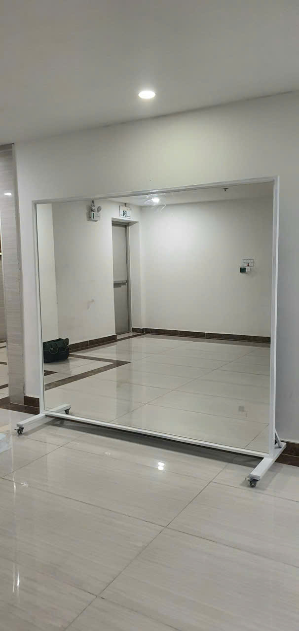 Gương Soi Phòng Tập Di Động 10 Gương soi phòng tập di động