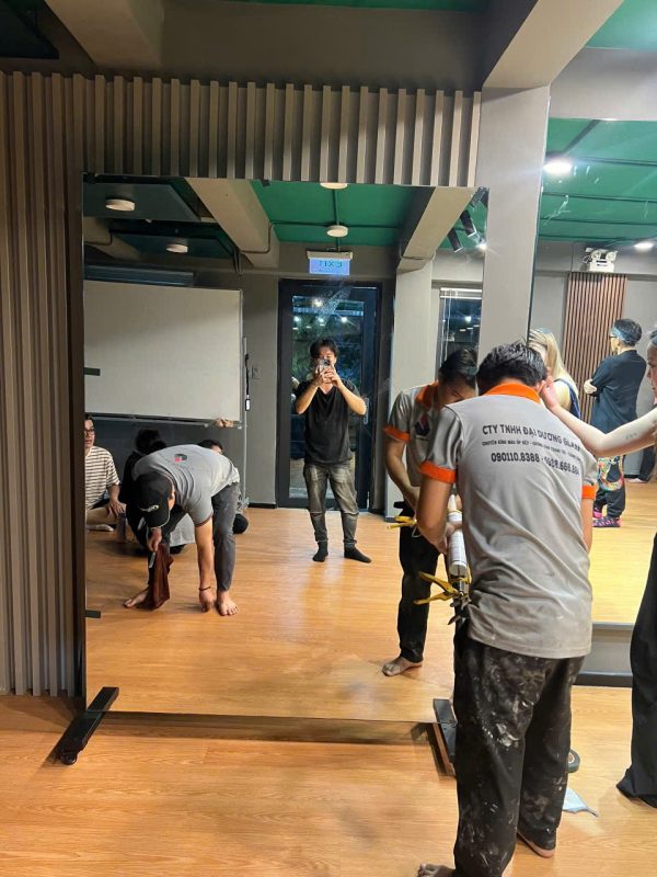 Gương Soi Phòng Tập Di Động 9 Gương soi phòng tập di động