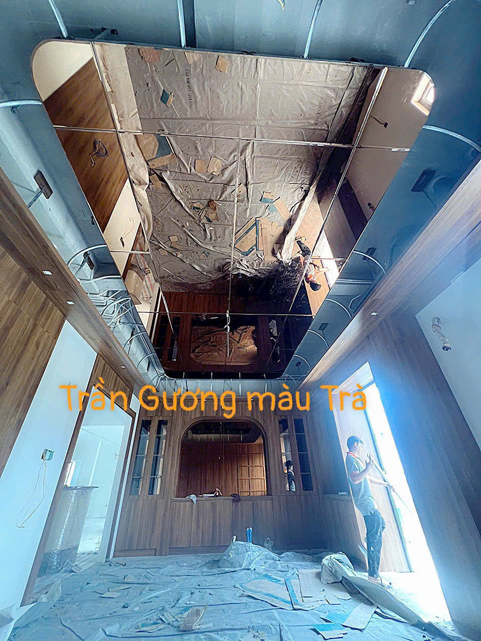 Gương ốp trần